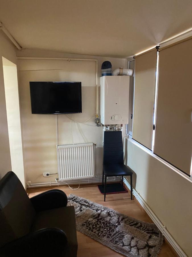 Apartament Regim Hotelier Deva Exterior photo